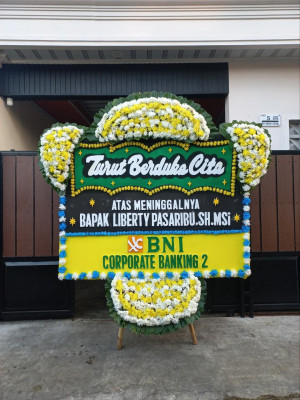Papan Bunga Duka di Karangwaru