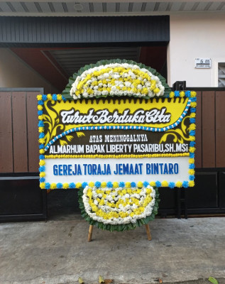 Papan Bunga Duka di Karangwaru