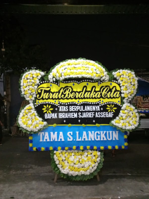 Papan Bunga Duka di Karangwaru